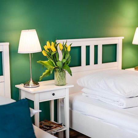 Palermo Moxy Te&Am Cracow Apartment Красков Екстериор снимка