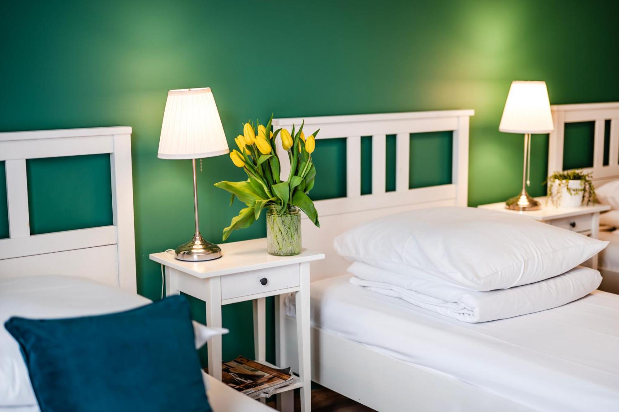 Palermo Moxy Te&Am Cracow Apartment Красков Екстериор снимка