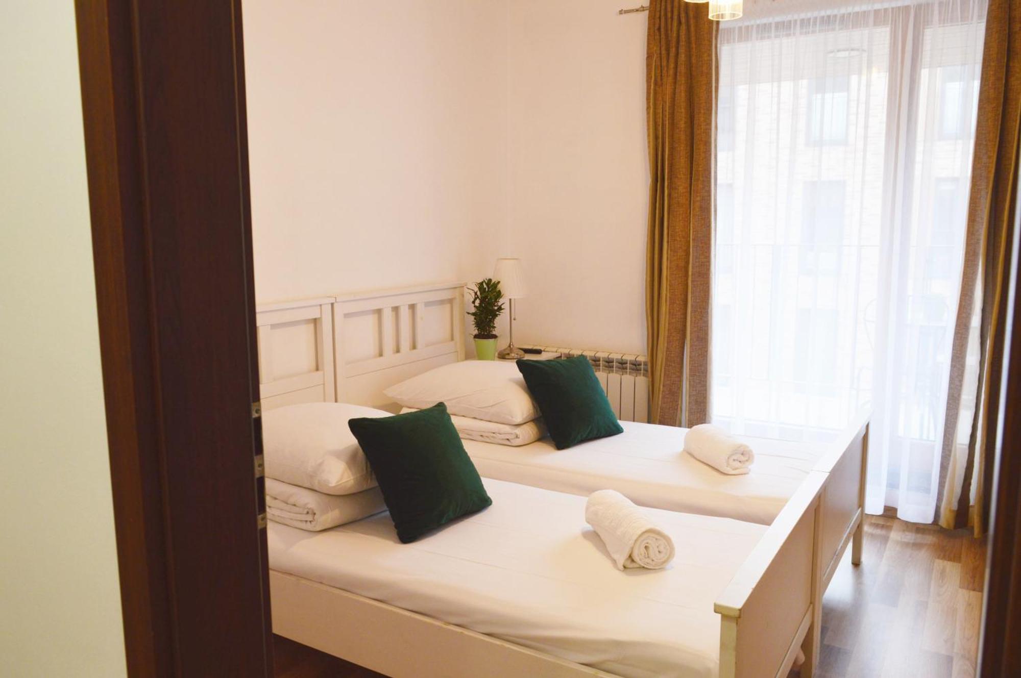 Palermo Moxy Te&Am Cracow Apartment Красков Екстериор снимка